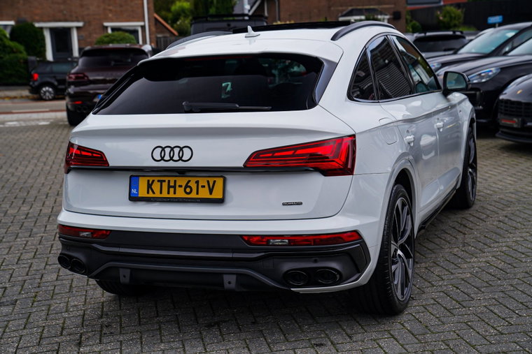 Vehicle Image 19