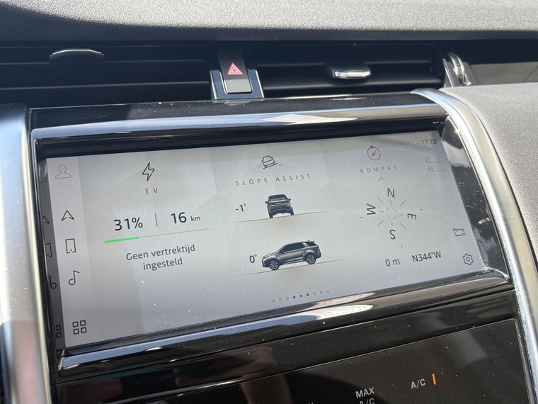 Vehicle Image 32