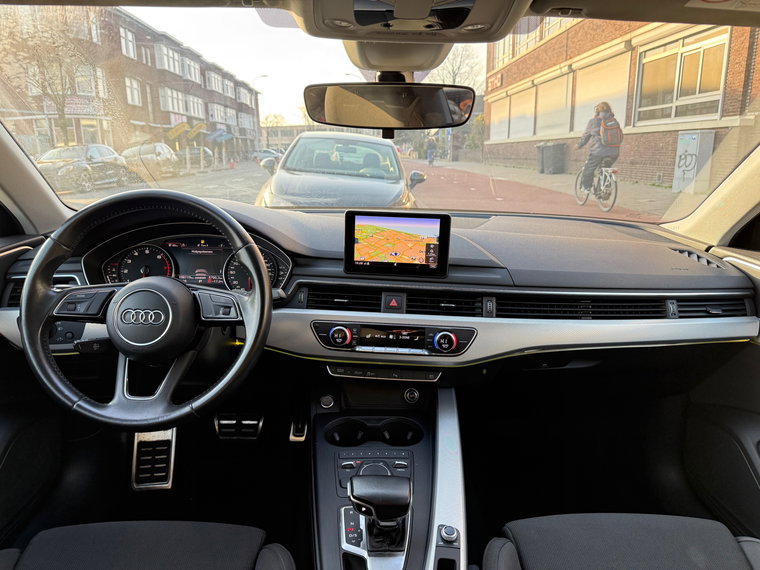 Vehicle Image 22