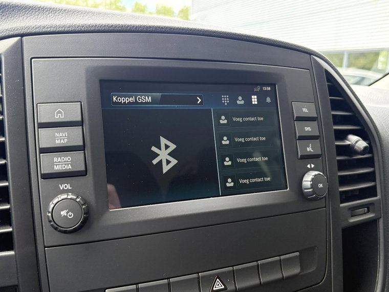 Vehicle Image 33