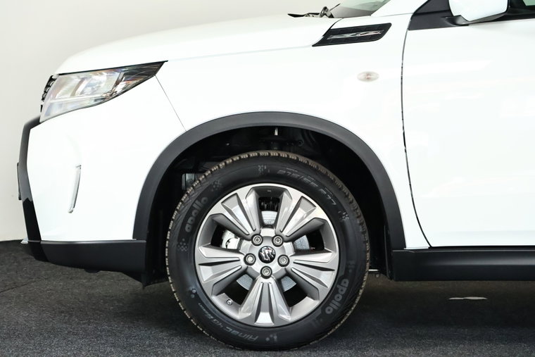 Vehicle Image 30