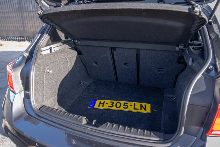 Vehicle Image 31