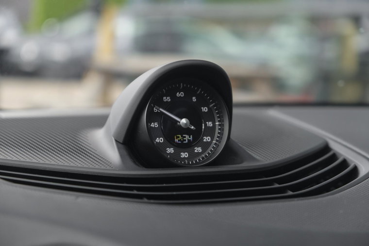 Vehicle Image 32