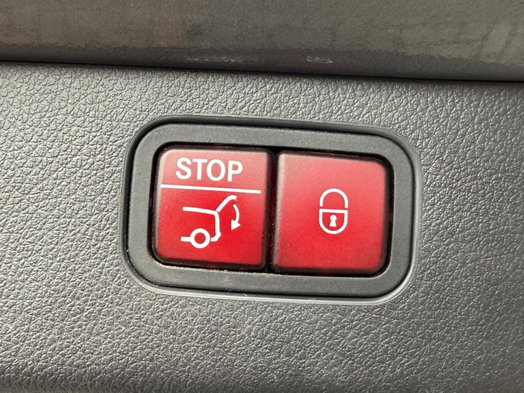 Vehicle Image 27