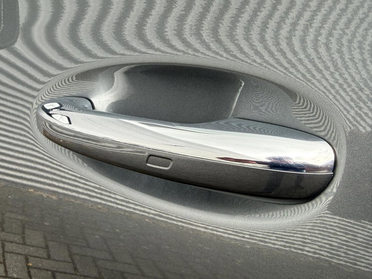 Vehicle Image 33