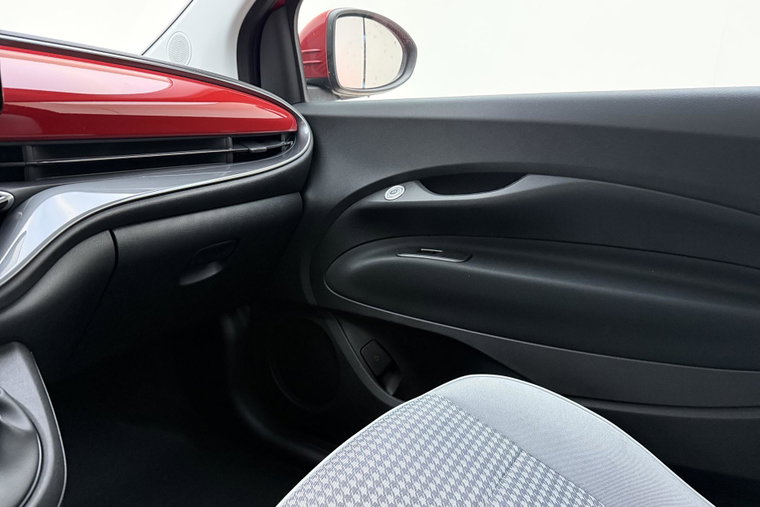 Vehicle Image 23