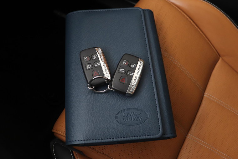 Vehicle Image 18