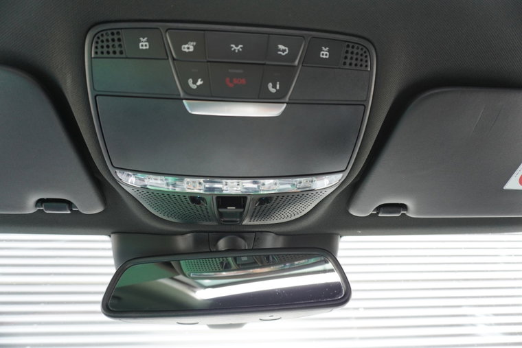 Vehicle Image 38