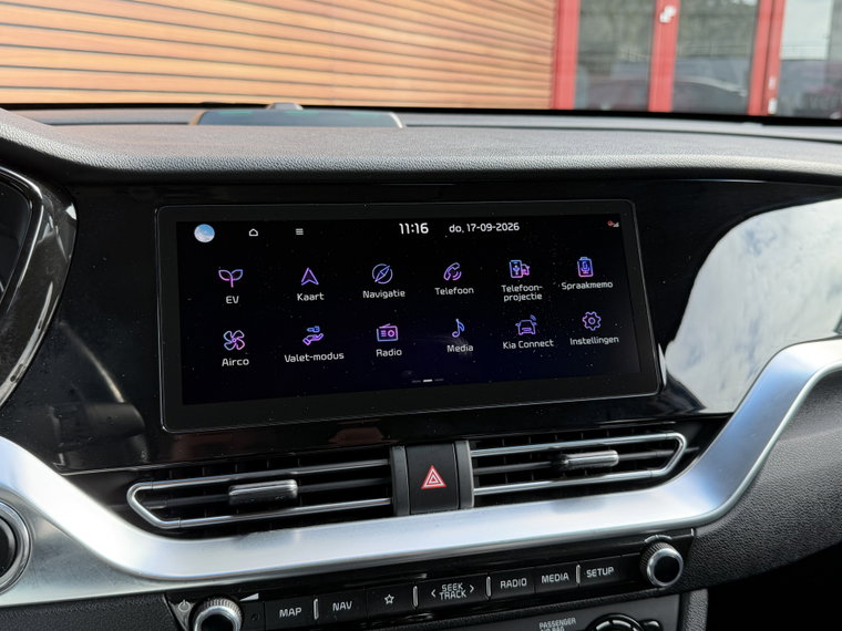 Vehicle Image 37