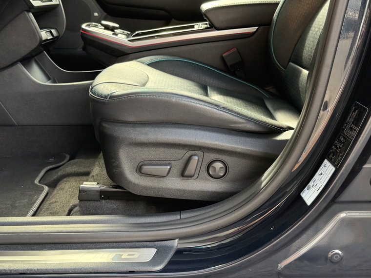Vehicle Image 50