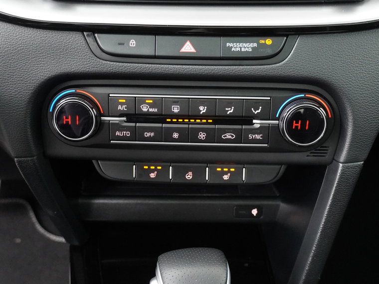 Vehicle Image 32