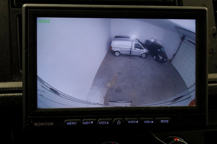 Vehicle Image 13