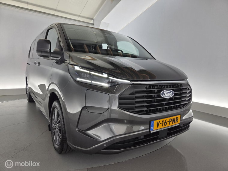 Vehicle Image 32