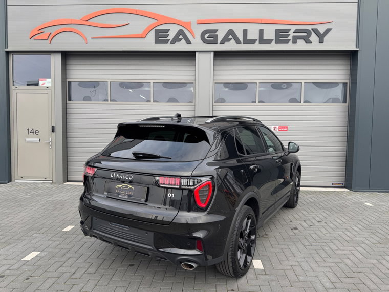 Vehicle Image 32