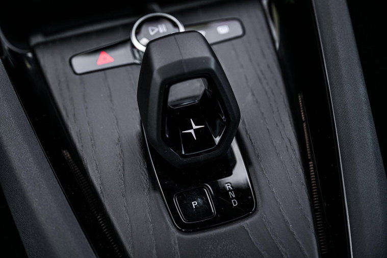 Vehicle Image 26