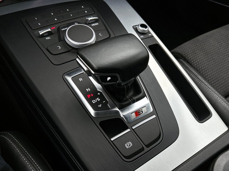 Vehicle Image 20