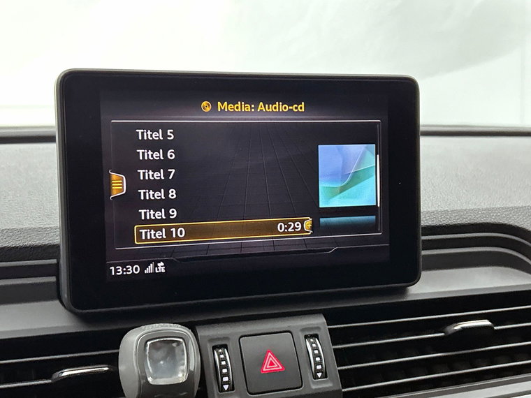 Vehicle Image 23