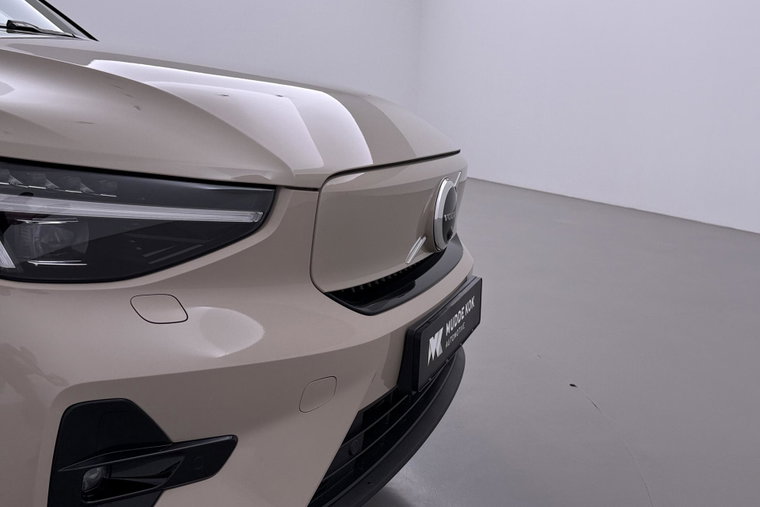 Vehicle Image 45