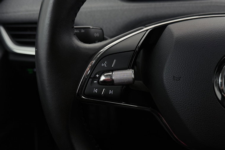 Vehicle Image 34