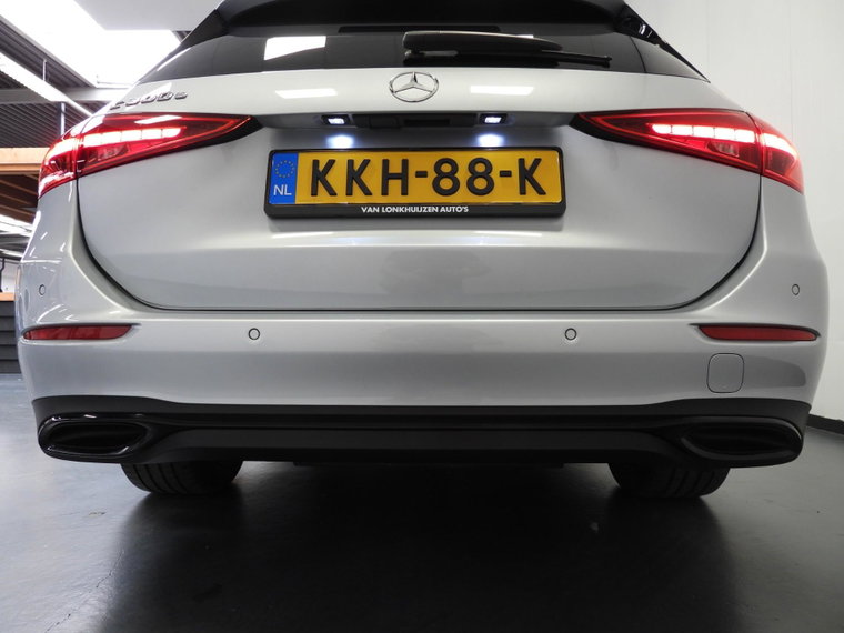 Vehicle Image 38