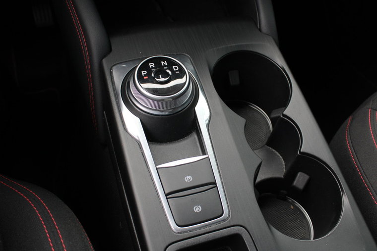 Vehicle Image 25
