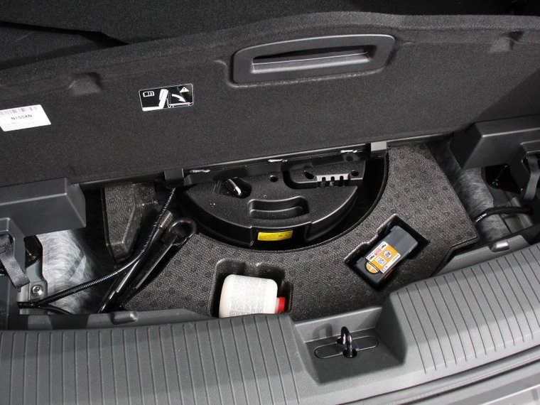 Vehicle Image 38