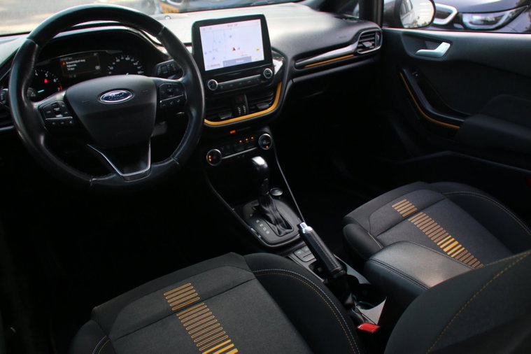 Vehicle Image 7