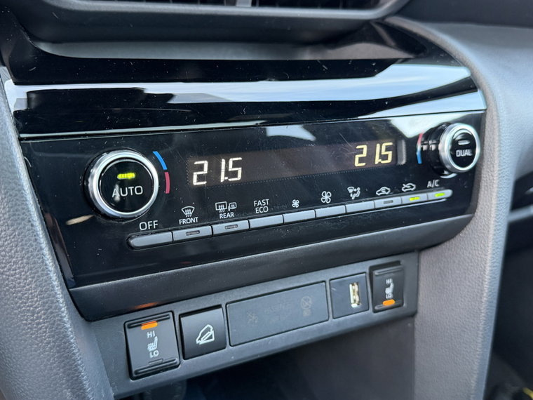 Vehicle Image 33