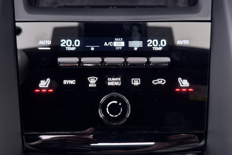 Vehicle Image 43