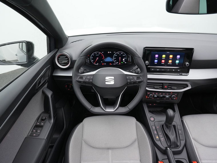Vehicle Image 22