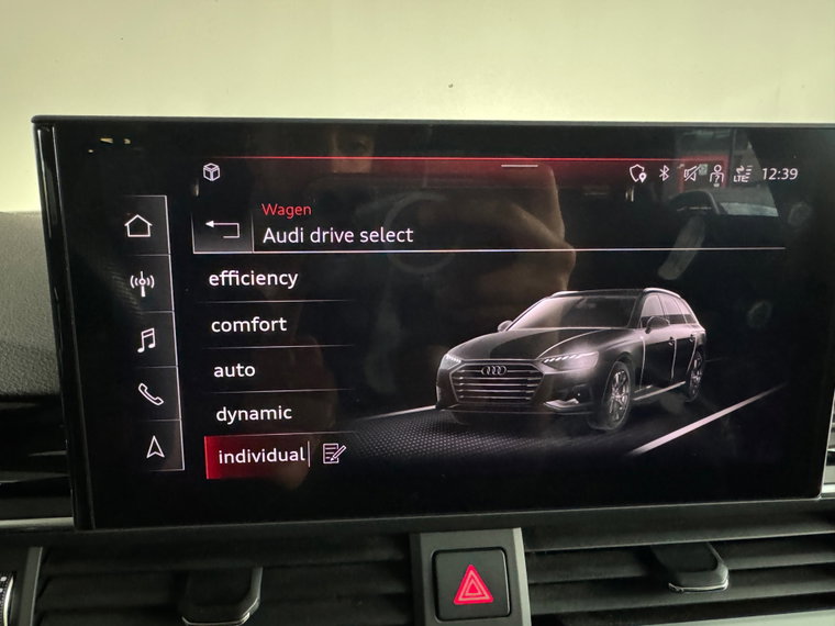 Vehicle Image 23