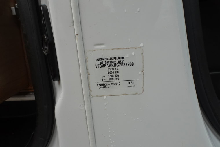 Vehicle Image 30