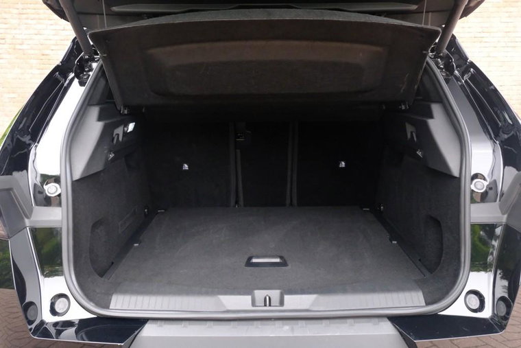 Vehicle Image 33