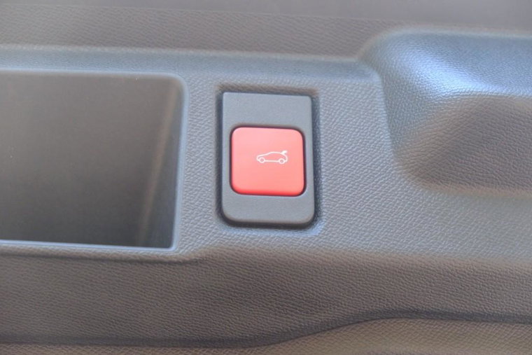 Vehicle Image 34