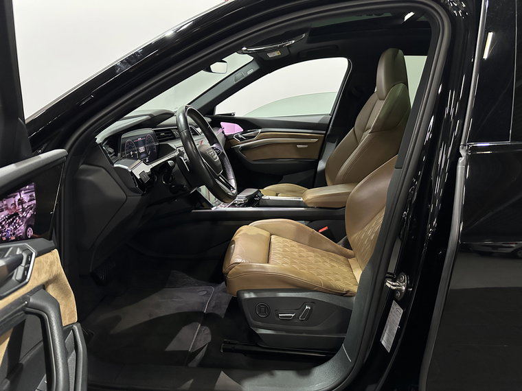 Vehicle Image 33