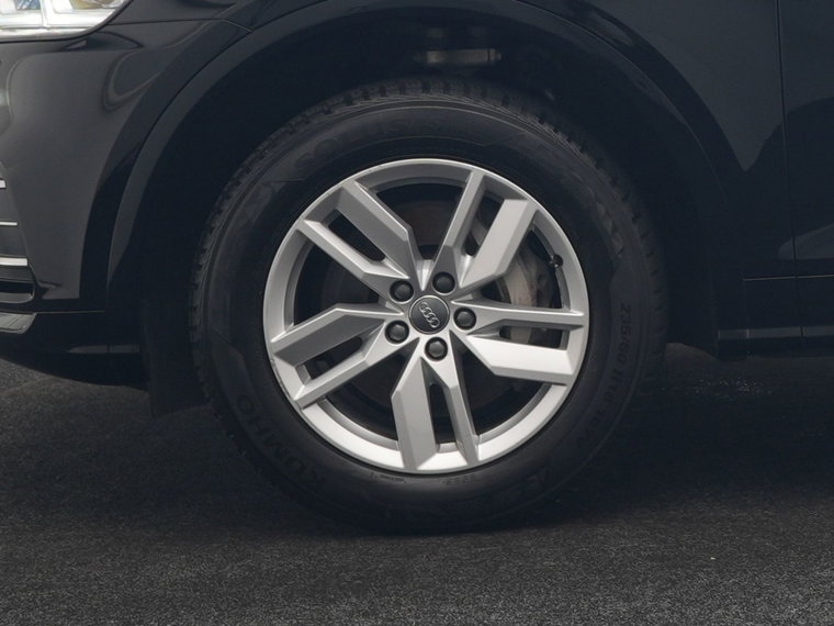 Vehicle Image 35