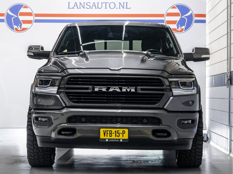 Vehicle Image 6
