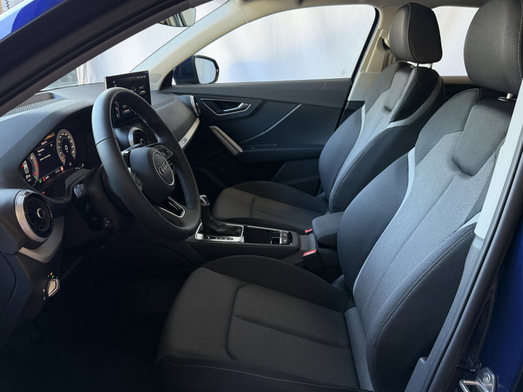 Vehicle Image 22