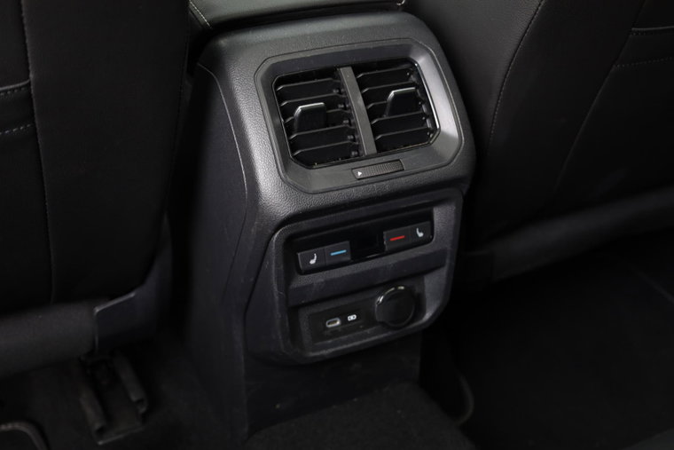 Vehicle Image 39