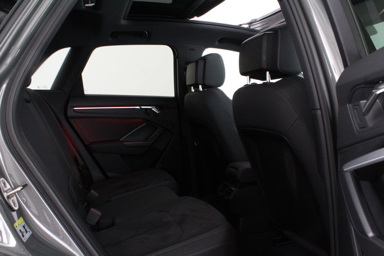 Vehicle Image 41