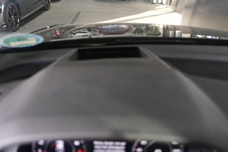 Vehicle Image 35