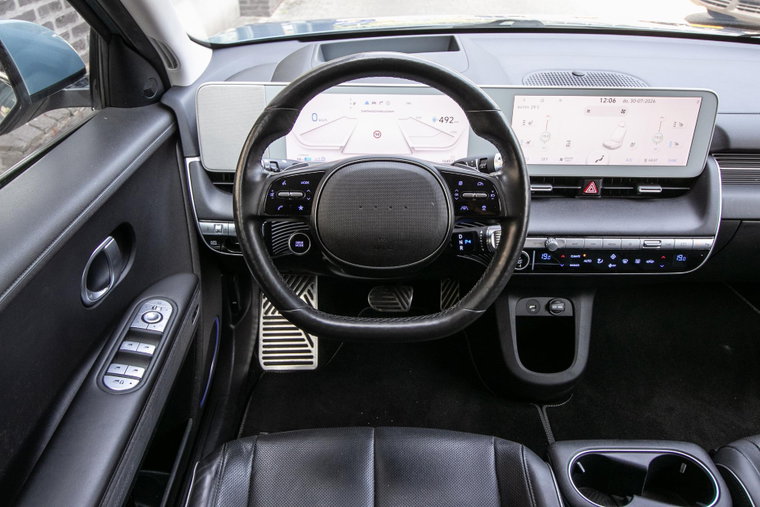 Vehicle Image 17