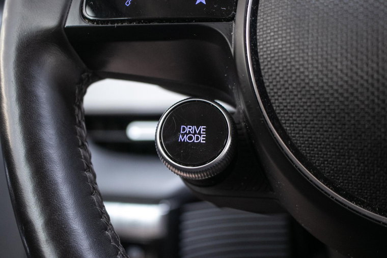 Vehicle Image 42