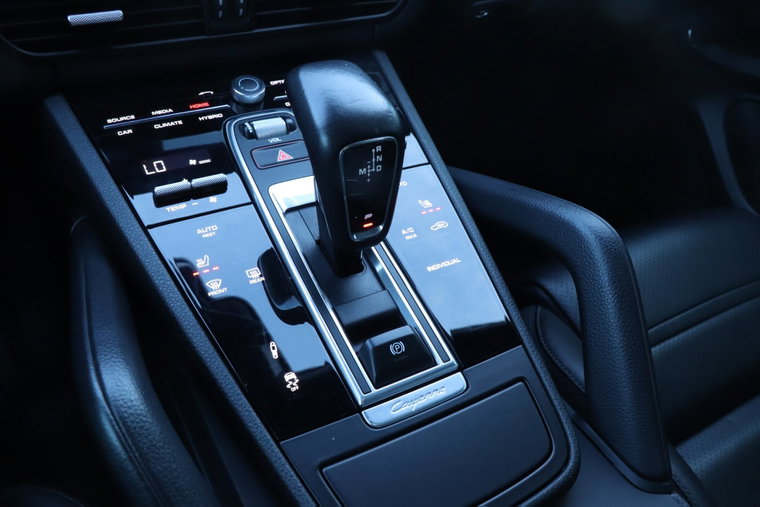 Vehicle Image 35