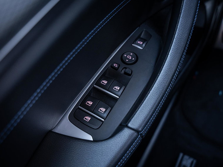 Vehicle Image 41