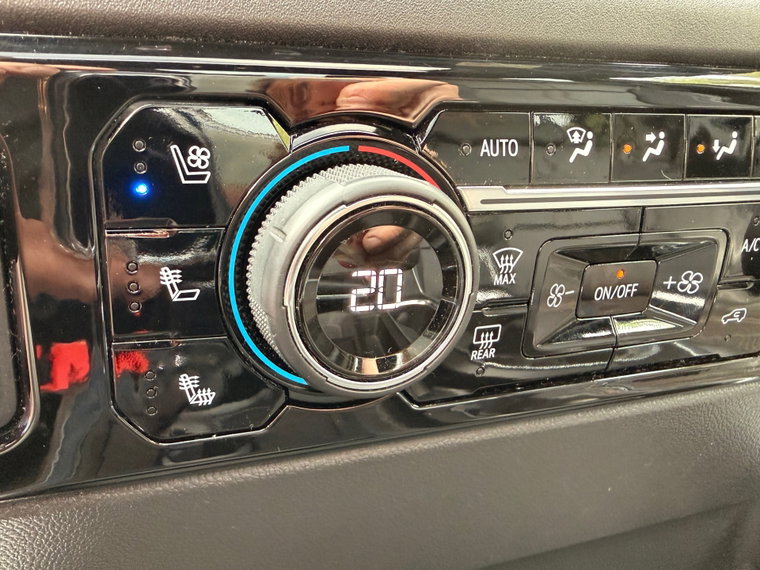 Vehicle Image 35