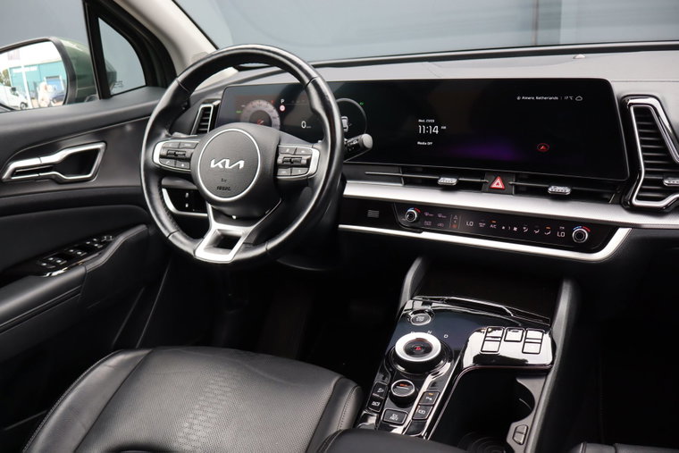Vehicle Image 18