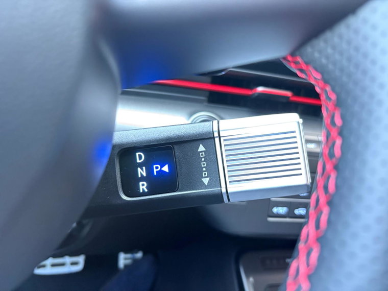 Vehicle Image 24