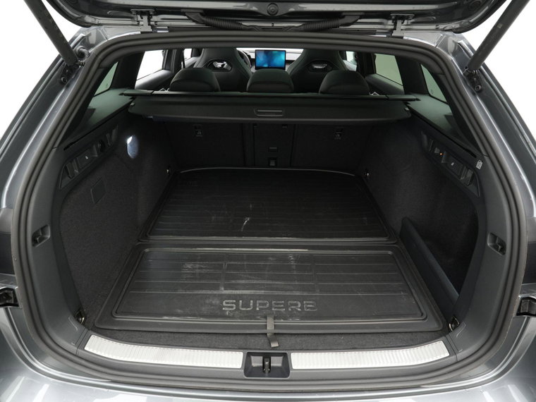 Vehicle Image 33