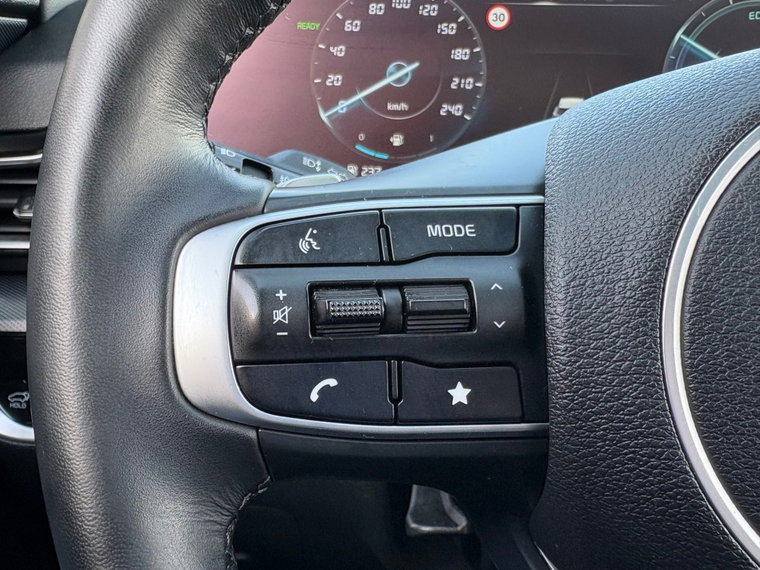 Vehicle Image 28
